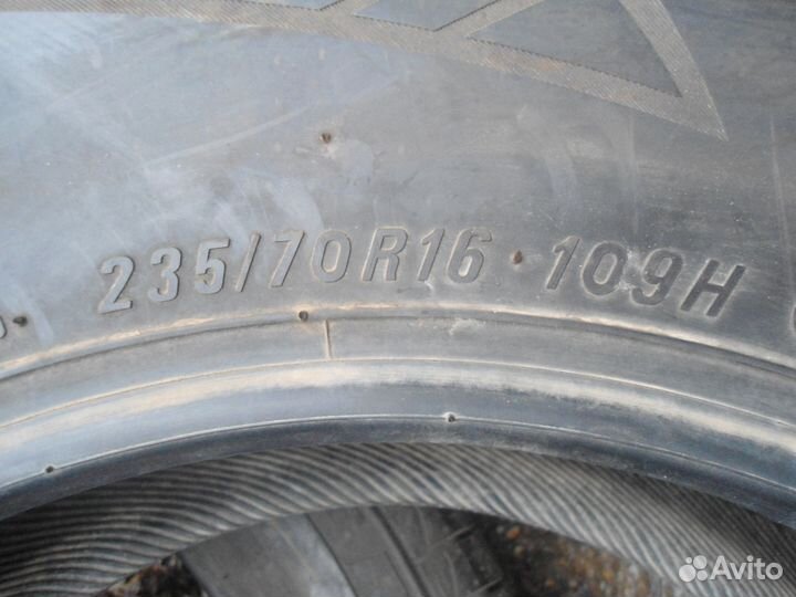 Maxxis Victra SUV M+S 235/70 R16