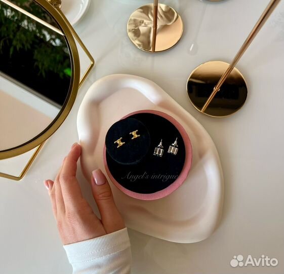 Серьги пусеты celine цвет золото