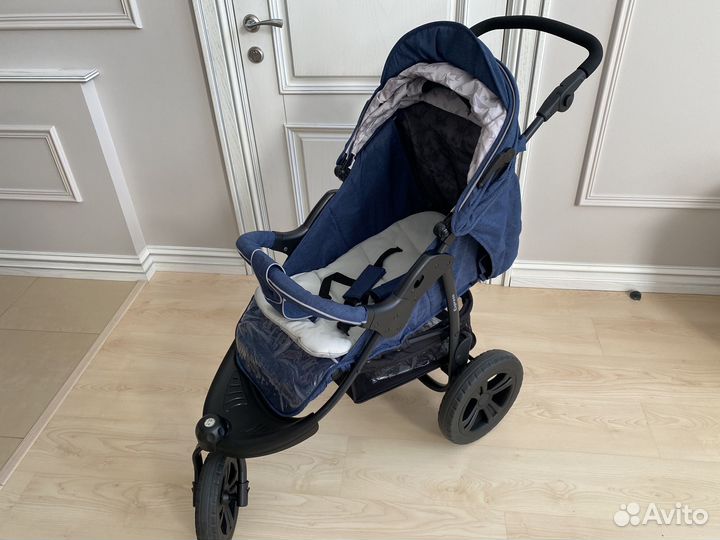 Продам прогулочную коляску Express