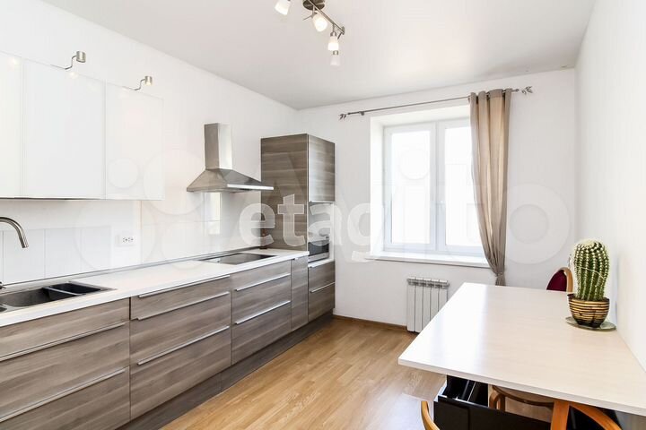 2-к. квартира, 75,7 м², 10/19 эт.