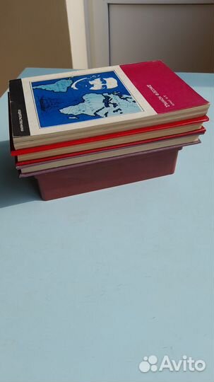 Книги. биографии