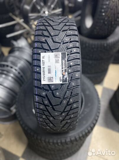 Hankook Winter I'Pike RS2 W429 215/65 R16 102T