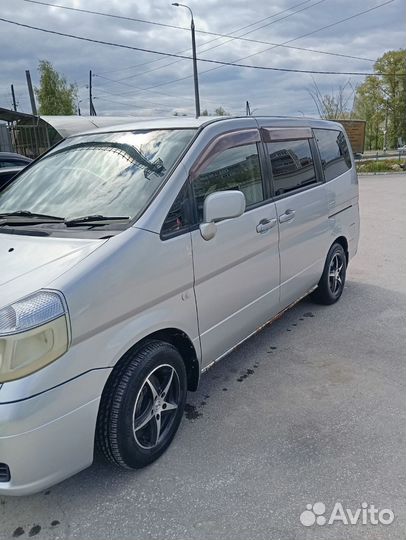 Nissan Serena 2.0 CVT, 2002, 216 978 км