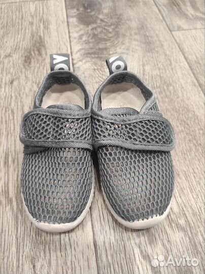 Кроссовки в сеточку