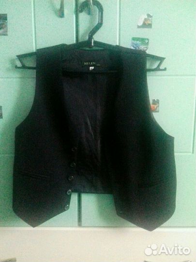 2 школьных костюма