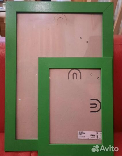 Фоторамка фирмы IKEA, зеленого цвета