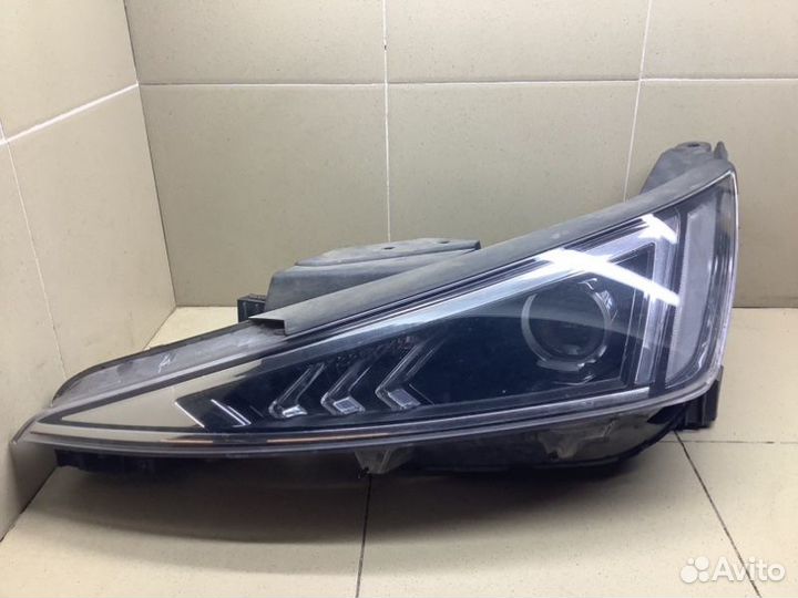 Фара левая Hyundai Elantra AD G4FG 2019