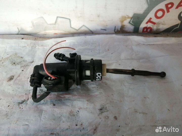 Главный цилиндр сцепления Skoda Octavia A5, 2011