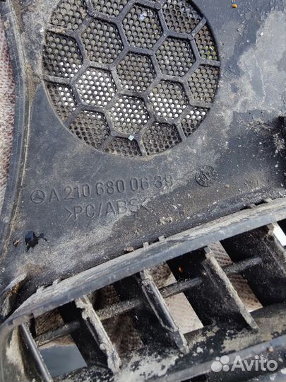 Крышка динамика mercedes w210