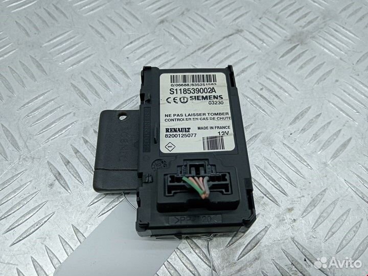 Замок зажигания для Renault Scenic 2 8200125077