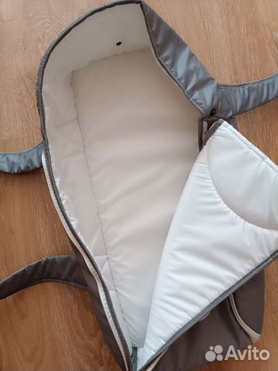 Переноска в коляску