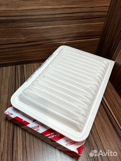 Воздушный фильтр Toyota Camry 2.5 17801-28030