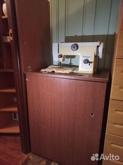 Швейная машинка