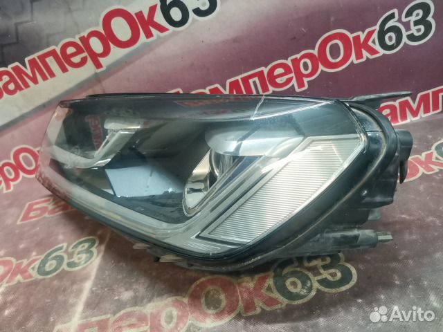 Фара передняя левая Volkswagen Touareg