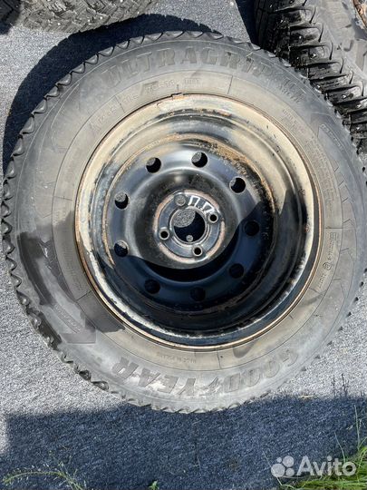 Goodyear UltraGrip 5.50/5 R14