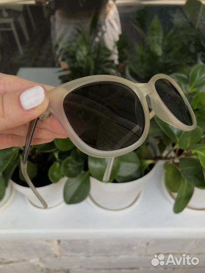 Солнечные очки женские