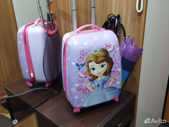 Детский чемодан на колесиках бу