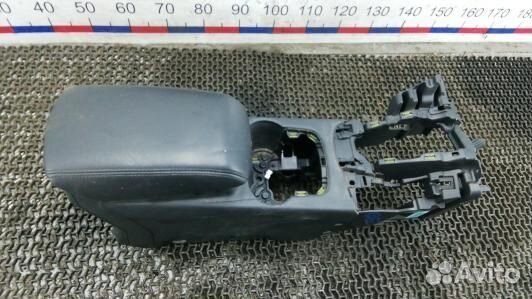 Подлокотник центральный ford focus 3 (KEA32IX01)