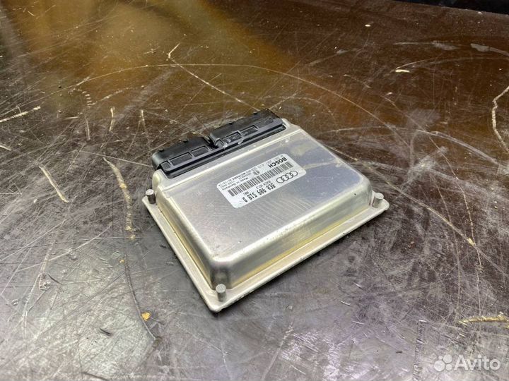 Блок управления двигателем Audi A4 AMB 4968