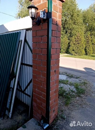 Откатные ворота с калиткой с автоматикой