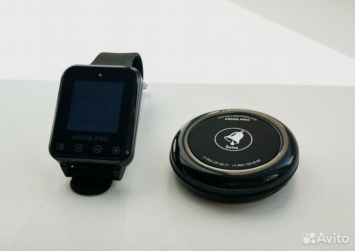 Кнопка вызова персонала влагозащищенная и часы