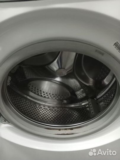 Узкая стиральная машина Indesit на гарантии