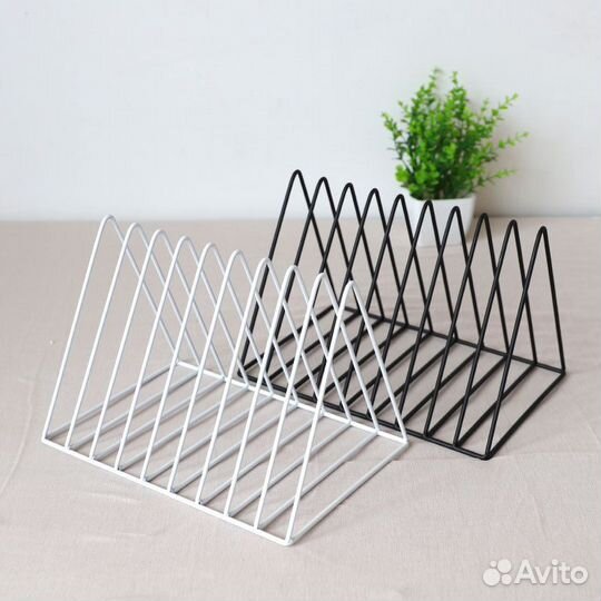 Подставка для книг металлическая декоративная