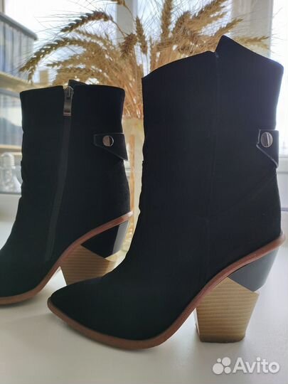 Ботинки весенние женские