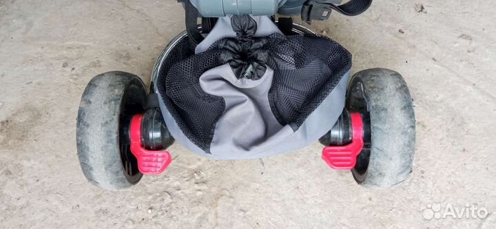 Велосипед детский с ручкой