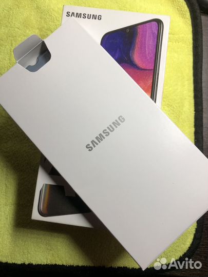 Samsung Galaxy A50, 4/64 ГБ