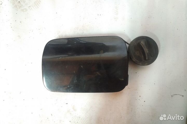 Лючок бензобака Mercedes w220