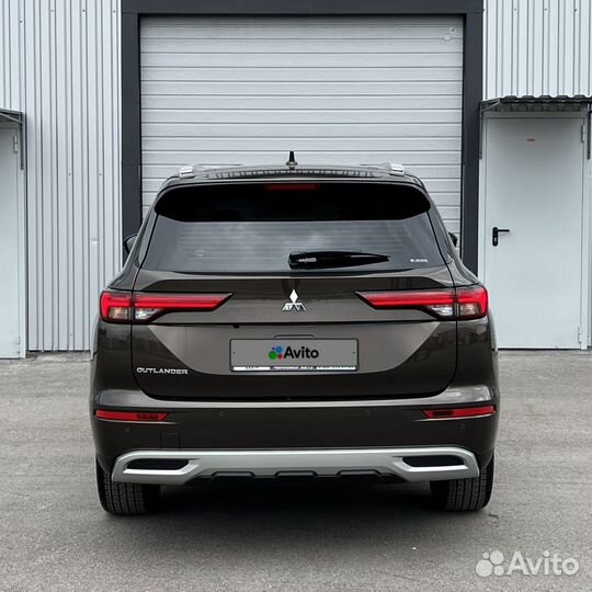 Mitsubishi Outlander 2.5 CVT, 2022