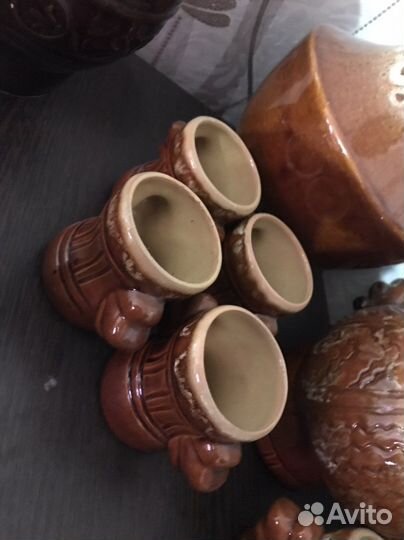 Глиняный кувшин для вина и соков