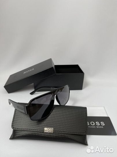 Солнцезащитные очки мужские Boss