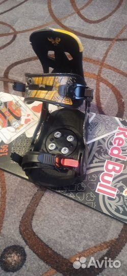 Сноуборд с ботинками