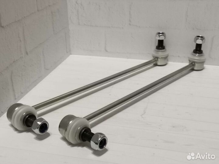 Стойки стабилизатора перед Skoda Octavia A5 A7 VW