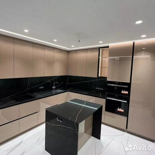 Кухонный гарнитур любой сложности