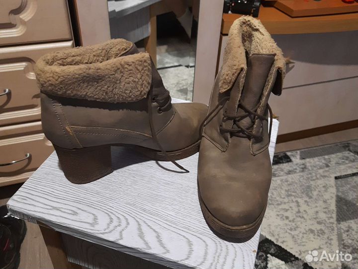 Ботинки женские демисезонные 39 размер