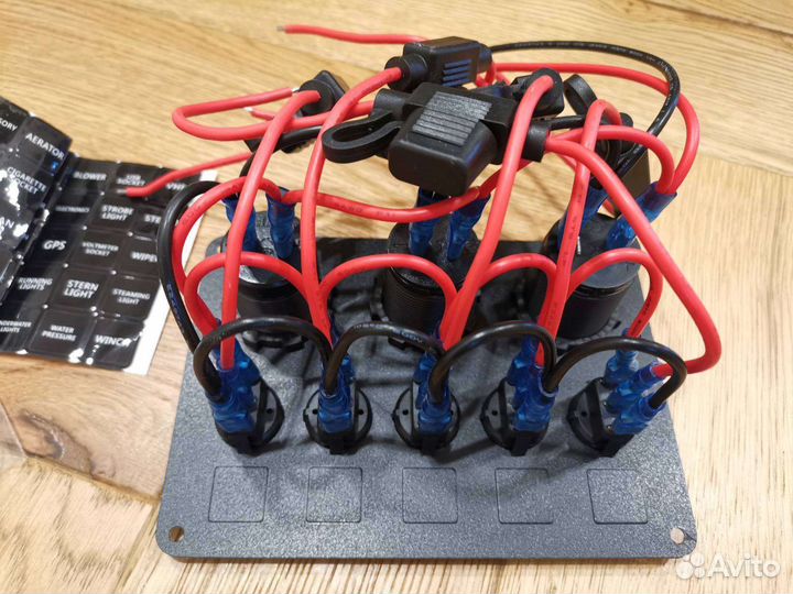 Панель управления для лодки автодома 12/24 зеленая