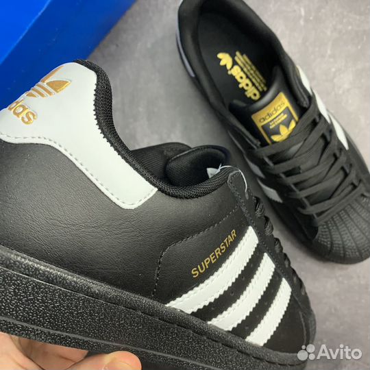 Кроссовки Adidas Superstar