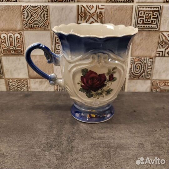 Чайник и 3 чашки