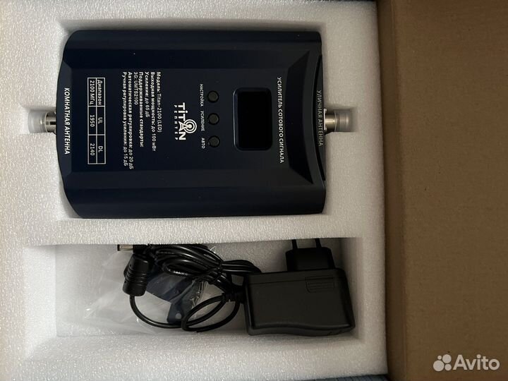 Репитер Titan 2100 (led)
