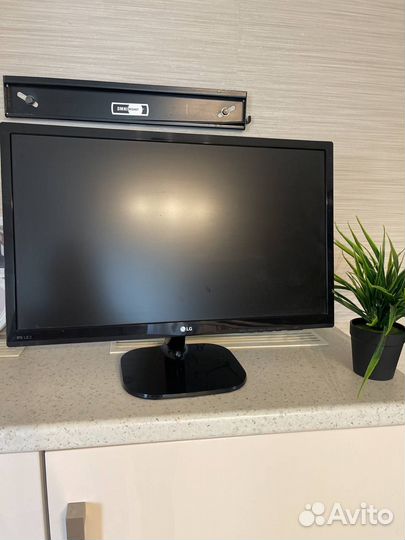 Монитор LG серии MP48
