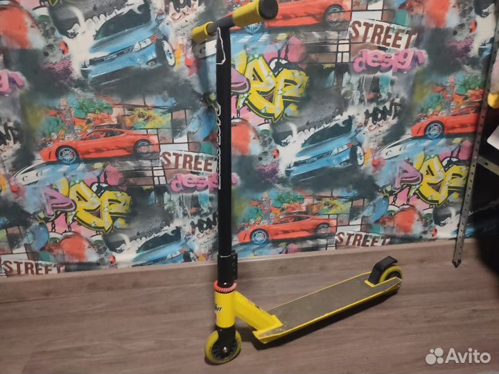 Трюковой самокат