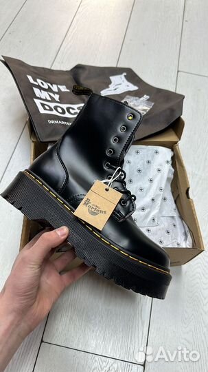 Ботинки Dr.Martens чёрные женские платформа