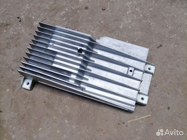 Усилитель звука Cadilac SRX