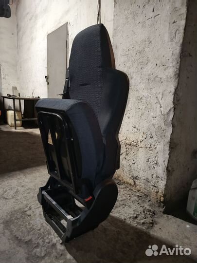 Пассажирское сиденье howo