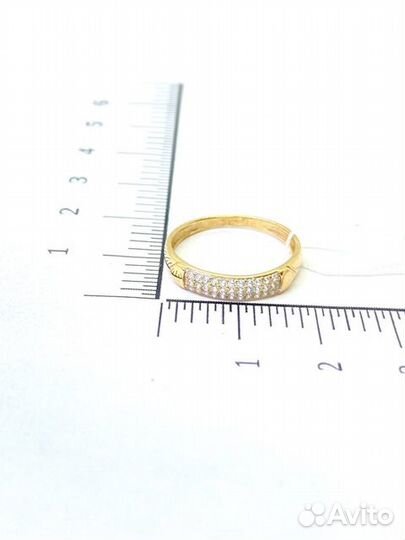 Золотое кольцо с камнем 17р