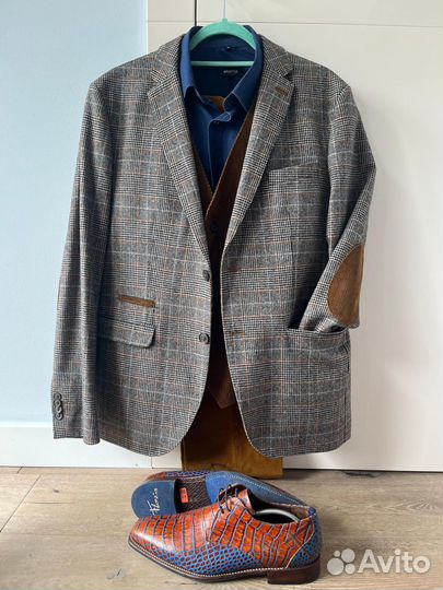 Мужской костюм тройка 52 новый
