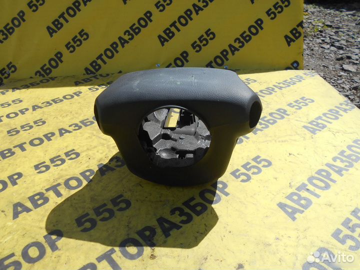 Кожух рулевой колонки Nissan Note (E11)